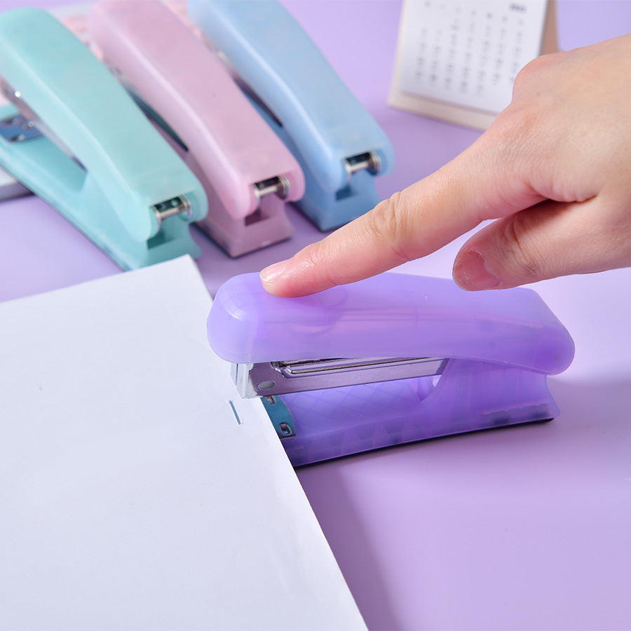 1 Stapler Set Includes Medium Stapler+Stapler Classic Style Suitable for Office, Study, Student Stationery, Office Supplies