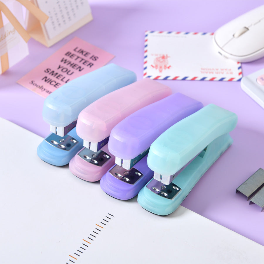1 Stapler Set Includes Medium Stapler+Stapler Classic Style Suitable for Office, Study, Student Stationery, Office Supplies